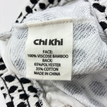 Load image into Gallery viewer, Unisex Chi Khi, bamboo blend animal print shorts, elasticated, NEW, size 6-7,  