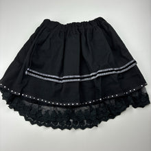 Load image into Gallery viewer, Girls Miss Treasures, lined wool blend skirt, lace trim, elasticated, L: 36cm, EUC, size 5,  