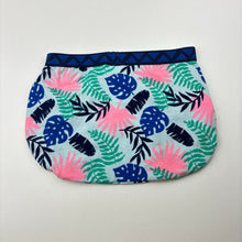 Load image into Gallery viewer, Girls Dymples, stretchy nappy cover / bloomers, GUC, size 00,  