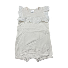 Load image into Gallery viewer, Girls Baby Berry, stretchy romper,broderie trim, FUC, size 00,  