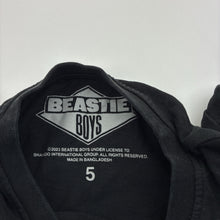 Load image into Gallery viewer, Boys BEASTIE BOYS, black cotton tee / top, cracked print, FUC, size 5,  