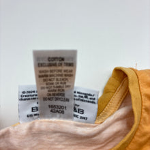 Load image into Gallery viewer, Unisex Nintendo, Pokemon Charmander cotton tee / top, , GUC, size 6,  
