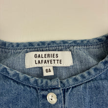 Load image into Gallery viewer, Girls GALERIES LAFAYETTE, blue denim casual dress, FUC, size 6, L: 60cm