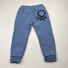 Load image into Gallery viewer, Boys United Colors of Benetton, fleece lined track pants, elasticated, Inside leg: 34cm, EUC, size 3,  