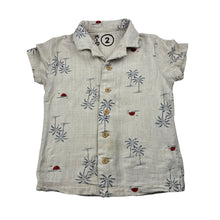 Load image into Gallery viewer, Boys KID, viscose / flax short sleeve shirt, light mark lower front, FUC, size 2,  
