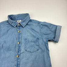 Load image into Gallery viewer, Boys Kids &amp; Co, chambray cotton short sleeve shirt, GUC, size 3,  
