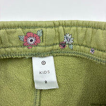 Load image into Gallery viewer, Girls Target, fleece lined floral track pants, Inside leg: 32cm, FUC, size 2,  
