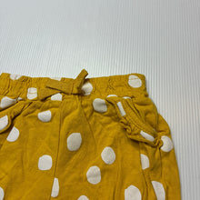 Load image into Gallery viewer, Girls Baby Berry, yellow &amp; white spot cotton shorts, GUC, size 000,  