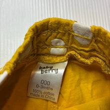 Load image into Gallery viewer, Girls Baby Berry, yellow &amp; white spot cotton shorts, GUC, size 000,  