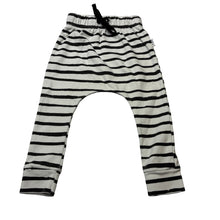 Load image into Gallery viewer, Unisex Baby Legging Co, striped stretchy organic cotton blend leggings / bottoms, FUC, size 00,  