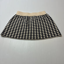Load image into Gallery viewer, Girls Seed, knitted cotton houndstooth skirt, elasticated, L: 22.5cm, EUC, size 3,  
