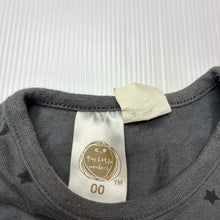 Load image into Gallery viewer, Boys Tiny Little Wonders, grey cotton bodysuit / romper, GUC, size 00,  