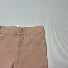 Load image into Gallery viewer, Girls Baby Berry, pink ribbed footed leggings / bottoms, GUC, size 000,  