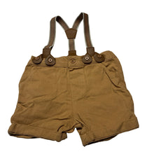 Load image into Gallery viewer, Boys Baby Baby, cotton shorts, elasticated, braces, EUC, size 00,  