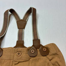 Load image into Gallery viewer, Boys Baby Baby, cotton shorts, elasticated, braces, EUC, size 00,  