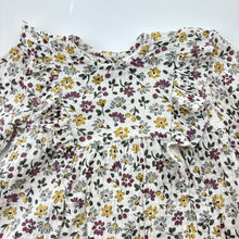 Load image into Gallery viewer, Girls Marquise, floral crinkle cotton long sleeve dress, GUC, size 1, L: 40cm