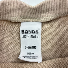Load image into Gallery viewer, Boys Bonds, Aust cotton sweater / jumper, discolouration on sleeves, FUC, size 00,  