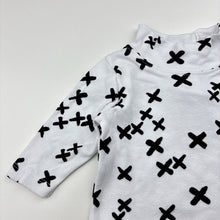Load image into Gallery viewer, Unisex Baby Berry, cotton long sleeve top, GUC, size 000,  