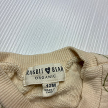 Load image into Gallery viewer, Boys RABBIT + BEAR, organic cotton short sleeve top, crocodiles, EUC, size 12 months,  