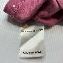 Load image into Gallery viewer, Girls Country Road, soft feel organic cotton long sleeve top, EUC, size 00,  