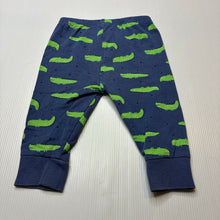 Load image into Gallery viewer, Unisex Target, stretchy leggings / bottoms, crocodiles, GUC, size 00,  