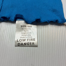 Load image into Gallery viewer, Unisex blue, ribbed cotton singlet top, EUC, size 000,  