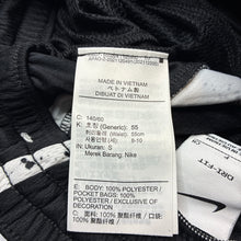 Load image into Gallery viewer, Unisex Nike, Dri-Fit sports / activewear shorts, Sz: S, EUC, size 8-10,  