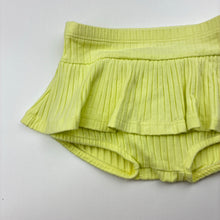 Load image into Gallery viewer, Girls Baby Berry, ribbed shorts / skirt, elasticated, GUC, size 0,  