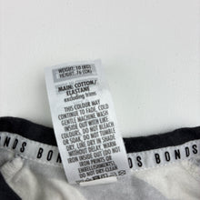 Load image into Gallery viewer, Unisex Bonds, zip wondersuit / zippy / romper, GUC, size 0,  