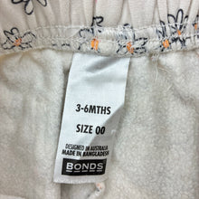 Load image into Gallery viewer, Girls Bonds, fleece lined stretchy floral track pants, elasticated, EUC, size 00,  