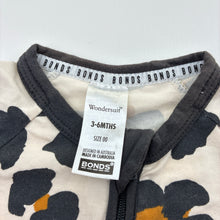 Load image into Gallery viewer, Unisex Bonds, zip wondersuit / zippy / romper, GUC, size 00,  