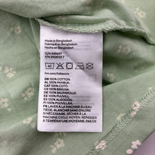 Load image into Gallery viewer, Girls H&amp;M, green floral cotton dress, GUC, size 0, L: 40cm