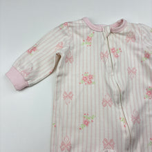 Load image into Gallery viewer, Girls Baby Berry, stretchy zip romper, GUC, size 000,  