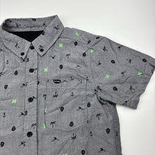 Load image into Gallery viewer, Mens Hurley, cotton short sleeve shirt, skulls &amp; sharks, armpit to armpit: 41cm, EUC, size S,  