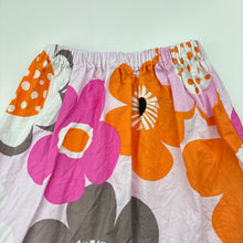 Load image into Gallery viewer, Girls Lil Cherubs, hand made floral cotton skirt, elasticated, L: 39cm, EUC, size 5,  