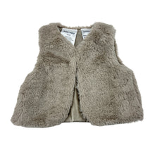 Load image into Gallery viewer, Girls Baby Baby, lined soft feel faux fur vest, EUC, size 0000,  