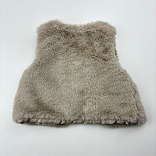 Load image into Gallery viewer, Girls Baby Baby, lined soft feel faux fur vest, EUC, size 0000,  
