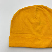 Load image into Gallery viewer, Unisex Baby Berry, yellow hat / beanie, FUC, size 00-0,  
