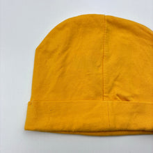 Load image into Gallery viewer, Unisex Baby Berry, yellow hat / beanie, FUC, size 00-0,  