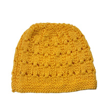 Load image into Gallery viewer, Unisex hand made, knitted hat / beanie, GUC, size 0-1,  