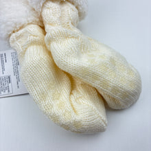Load image into Gallery viewer, Girls Anko, fleece lined cable knit socks, gel grip soles, NEW, size 00-1,  