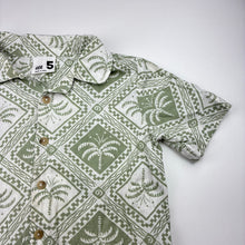 Load image into Gallery viewer, Boys Cotton On, cotton / linen short sleeve shirt, GUC, size 5,  