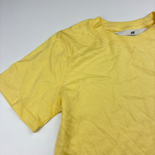 Load image into Gallery viewer, Unisex H&amp;M, soft feel cotton tee / top, EUC, size 5-6,  
