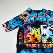Load image into Gallery viewer, Boys Tilt, short sleeve rashie / swim top, EUC, size 4,  