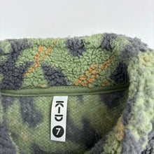 Load image into Gallery viewer, Boys KID, camo print fleece zip up sweater, GUC, size 7,  