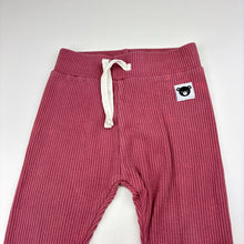 Load image into Gallery viewer, Girls HUX, ribbed stretchy leggings, marks front &amp; back, FUC, size 3,  