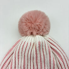 Load image into Gallery viewer, Girls Seed, fleece lined knitted cotton winter hat / beanie, EUC, size 0,  