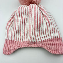 Load image into Gallery viewer, Girls Seed, fleece lined knitted cotton winter hat / beanie, EUC, size 0,  