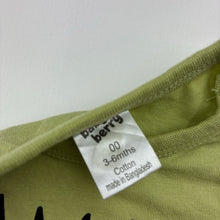 Load image into Gallery viewer, Unisex Baby Berry, green cotton tee / top, EUC, size 00,  