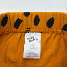Load image into Gallery viewer, Unisex Baby Berry, stretchy leggings / bottoms, EUC, size 000,  